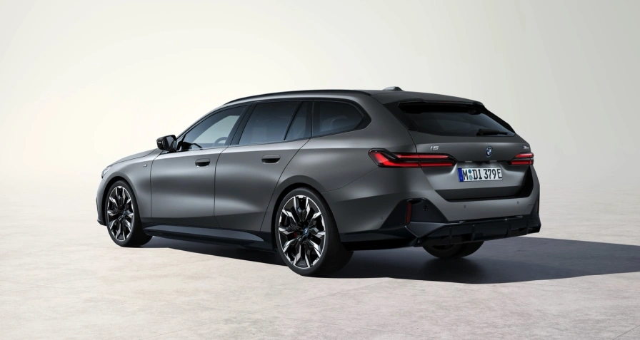 BMW i5 M60 xDrive Touring (MY25)