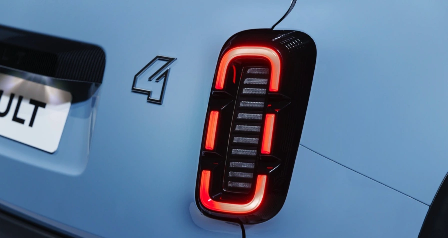 Renault 4 E-Tech 52kWh 150hp