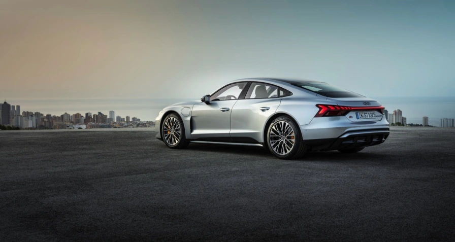 Audi e-tron GT quattro