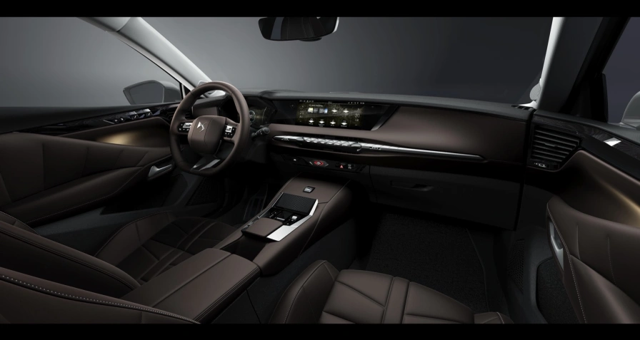 DS Automobiles N°4 E-Tense