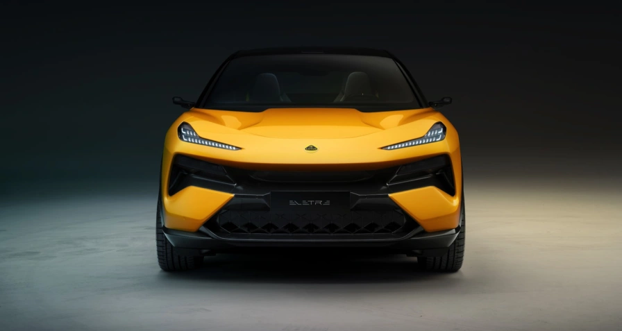 Lotus Eletre 900
