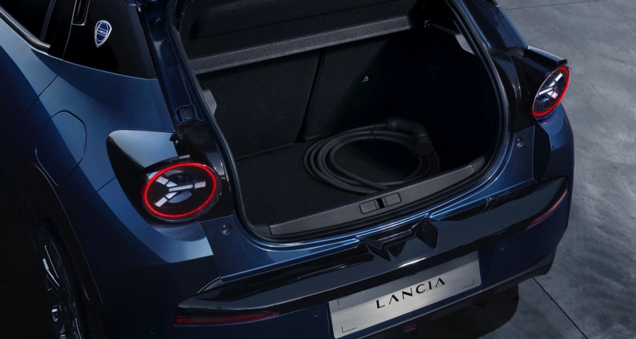Lancia Ypsilon 54 kWh (MY25)