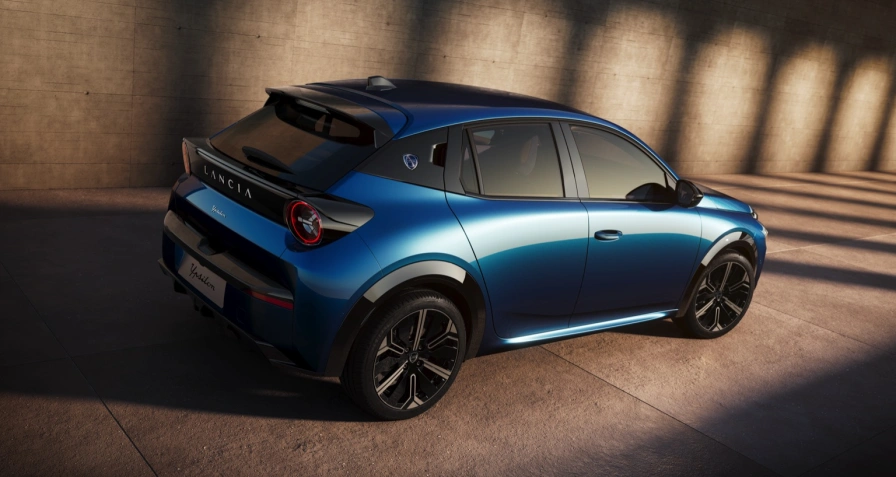 Lancia Ypsilon 54 kWh (MY25)