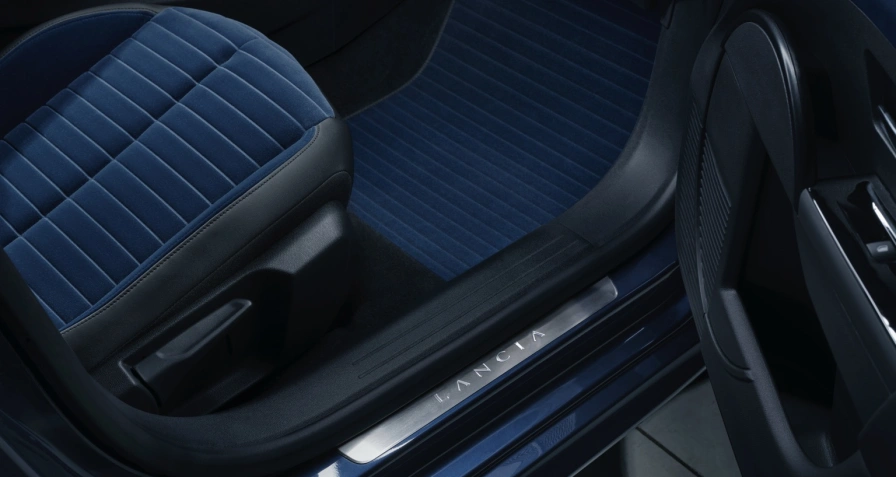 Lancia Ypsilon 54 kWh (MY25)