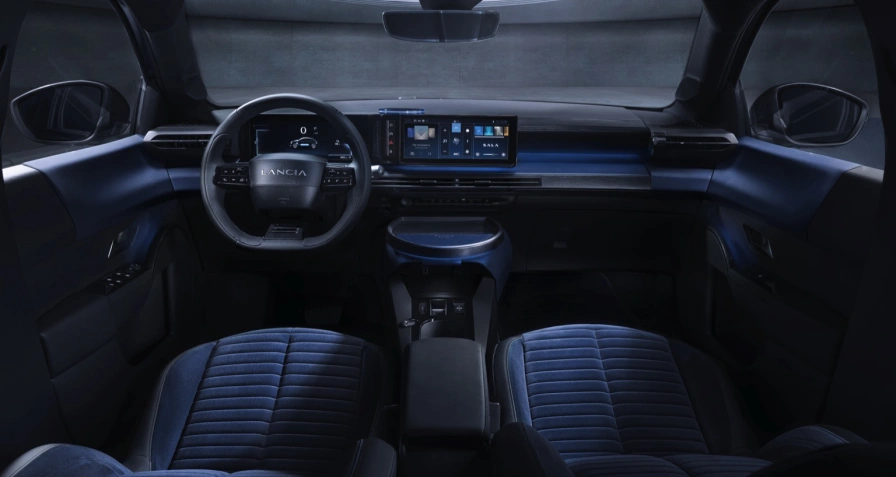 Lancia Ypsilon 54 kWh (MY25)
