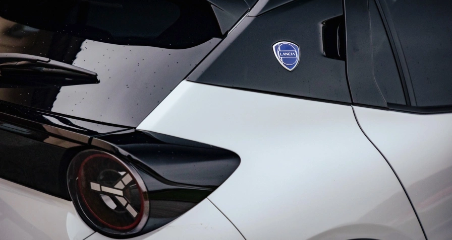 Lancia Ypsilon 54 kWh HF (MY25)