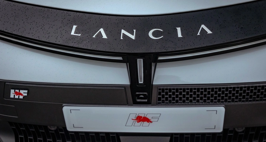 Lancia Ypsilon 54 kWh HF (MY25)