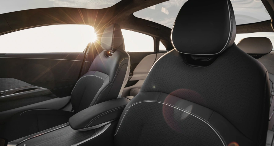 Lucid Air Touring (MY25)