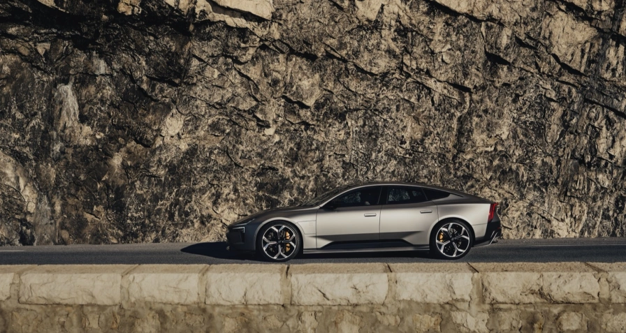 Polestar 5 Performance