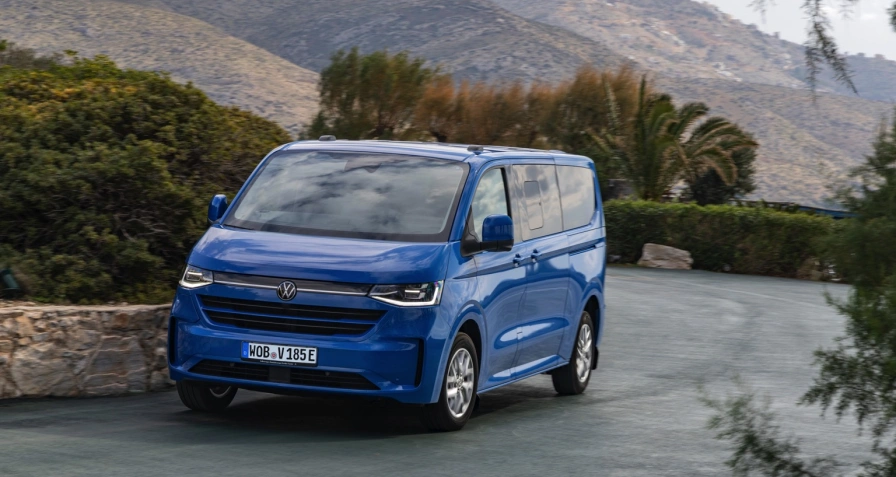 Volkswagen e-Transporter Kombi L1 100 kW 64 kWh