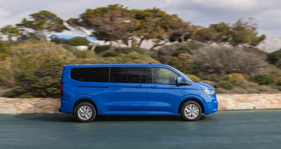 Volkswagen e-Transporter Kombi L1 100 kW 64 kWh