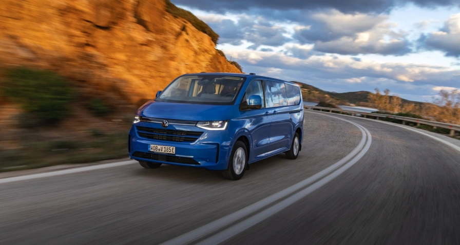 Volkswagen e-Transporter Kombi L1 210 kW 64 kWh