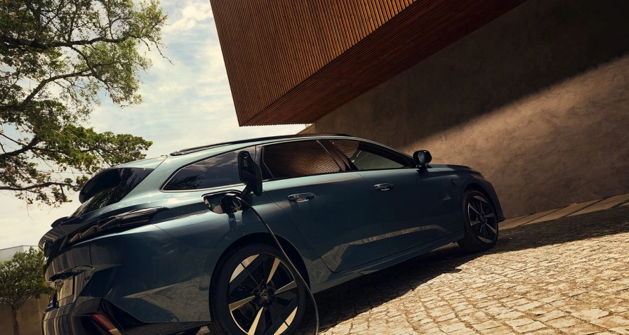 Peugeot e-308 SW 58 kWh (MY26)