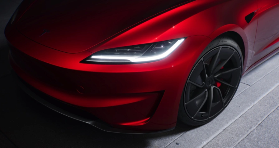 Tesla Model 3 Performance (Highland)