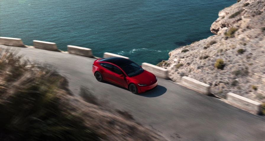Tesla Model 3 Performance (Highland)