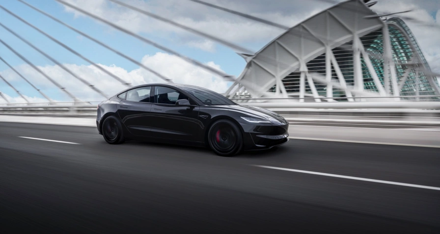 Tesla Model 3 Performance (Highland)