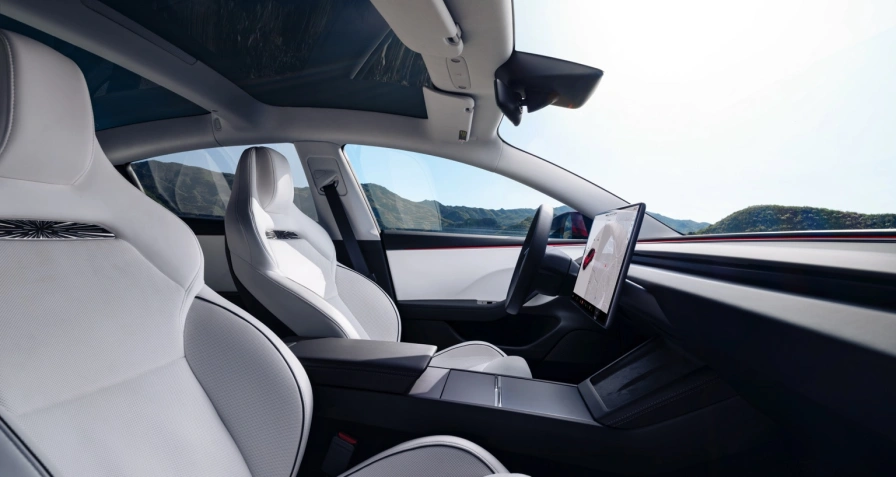 Tesla Model 3 Performance (Highland)