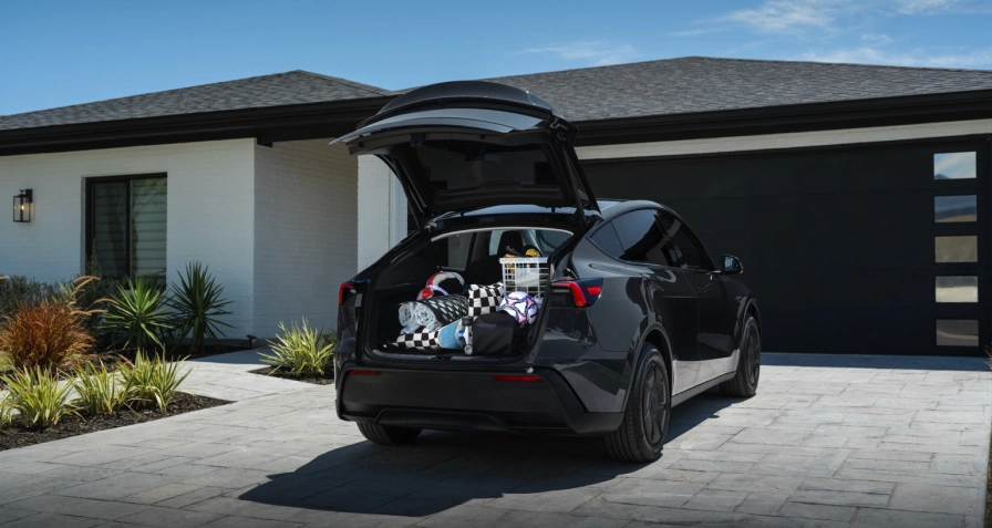 Tesla Model Y Standard RWD (Juniper)
