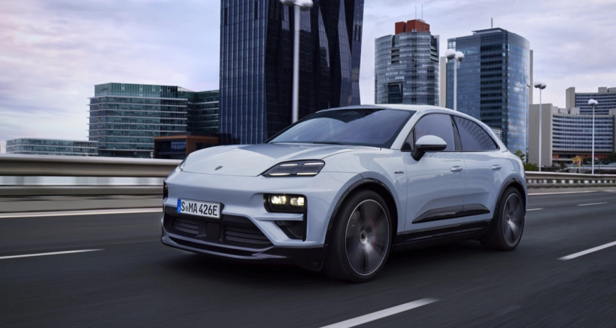 Porsche Macan Turbo Electric (MY26)