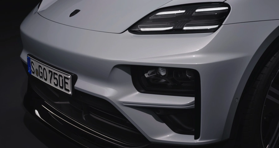 Porsche Macan Turbo Electric (MY26)