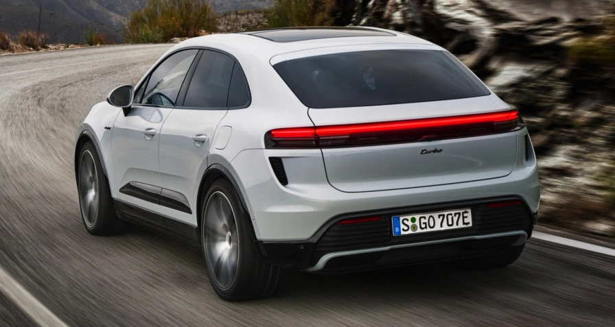 Porsche Macan Turbo Electric (MY26)