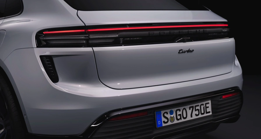 Porsche Macan Turbo Electric (MY26)