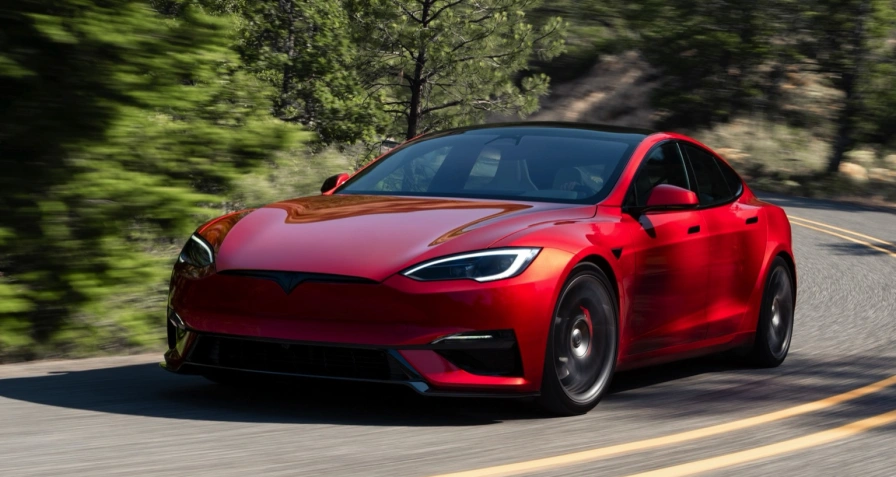 Tesla Model S AWD (MY26)