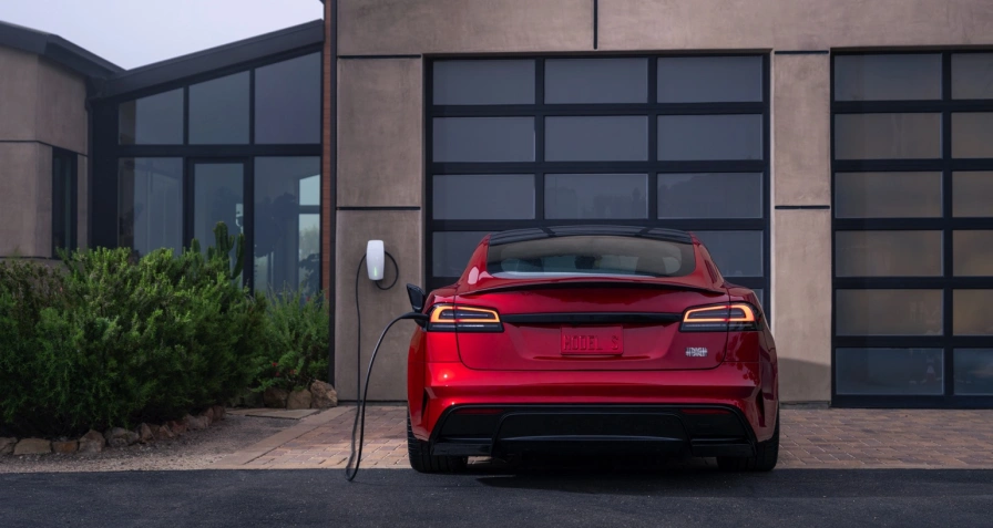 Tesla Model S Plaid (MY26)