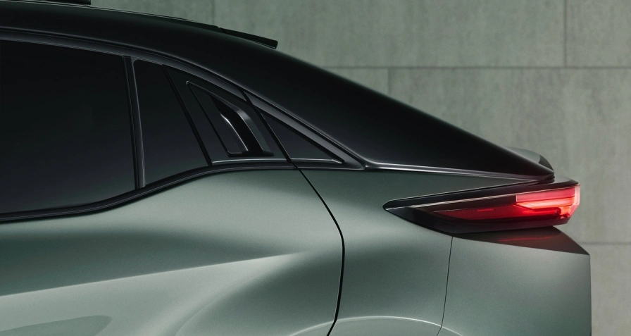 Toyota C-HR+ 77 kWh AWD (MY26)