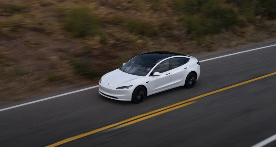 Tesla Model 3 RWD (Highland)