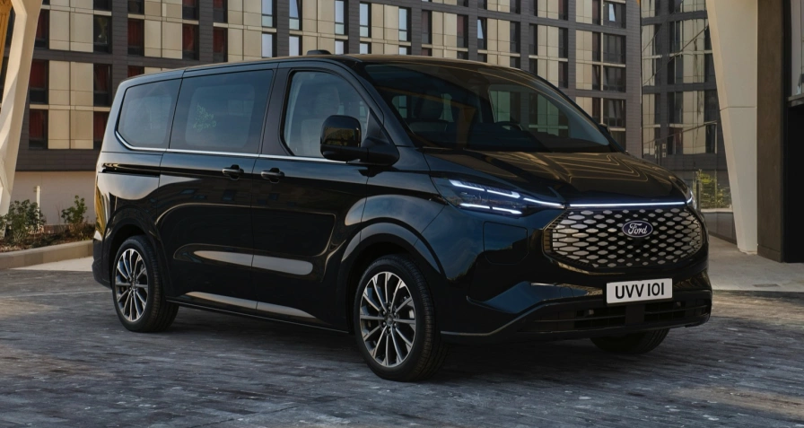 Ford e-Tourneo Custom L2 210 kW RWD