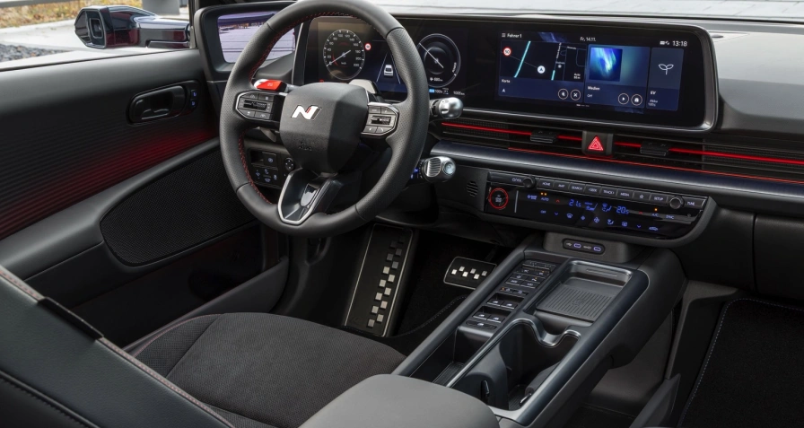 Hyundai IONIQ 6 84 kWh RWD (MY26)