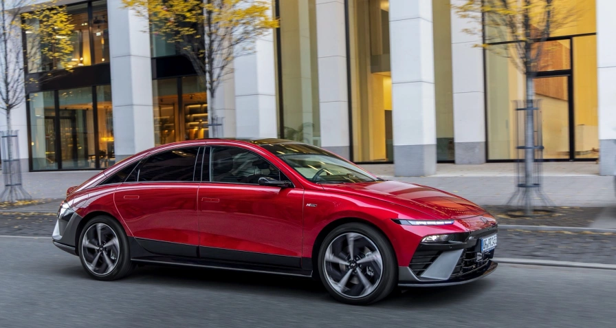 Hyundai IONIQ 6 84 kWh RWD (MY26)