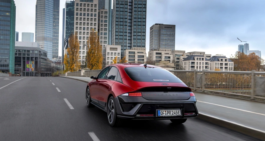 Hyundai IONIQ 6 84 kWh RWD (MY26)