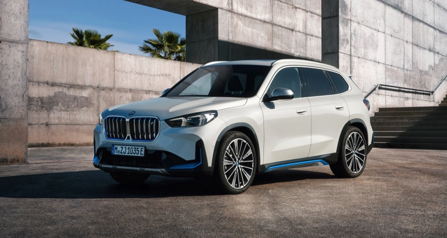 BMW iX1 xDrive30 (MY26)