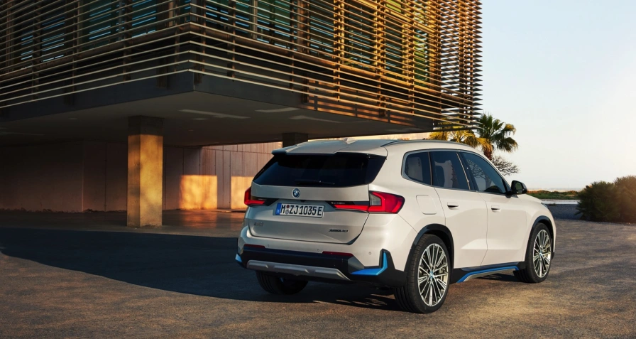 BMW iX1 xDrive30 (MY26)