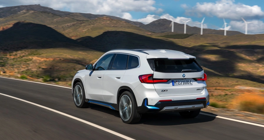BMW iX1 xDrive30 (MY26)