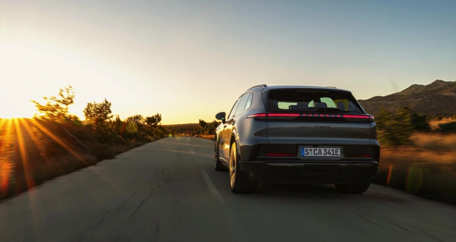 Porsche Cayenne S Electric (MY26)