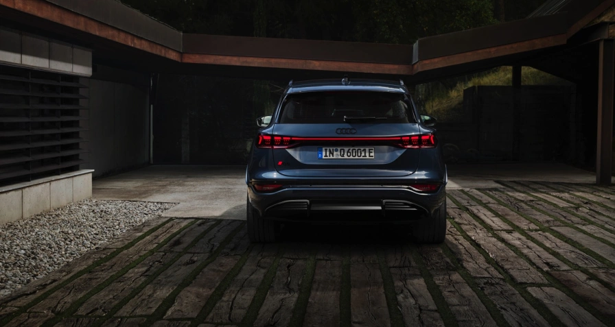 Audi Q6 SUV e-tron quattro (MY26)