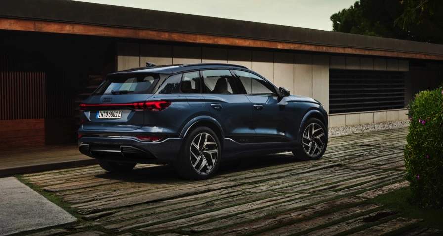 Audi Q6 SUV e-tron quattro (MY26)