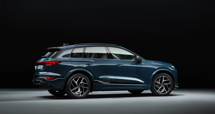 Audi Q6 SUV e-tron quattro (MY26)