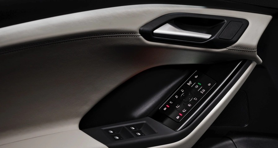 Audi Q6 SUV e-tron quattro (MY26)