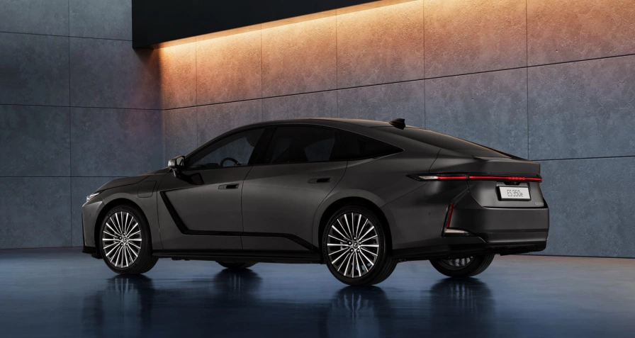 Lexus ES 500e DIRECT 4 (MY26)