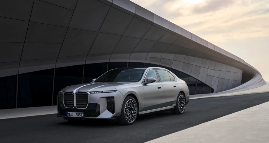 BMW i7 M70 xDrive (MY27)