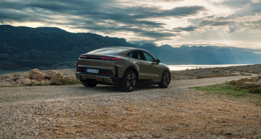 Porsche Cayenne Turbo Coupé Electric (MY26)
