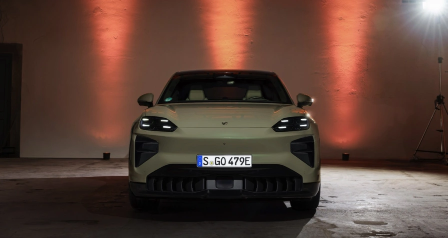 Porsche Cayenne Turbo Coupé Electric (MY26)