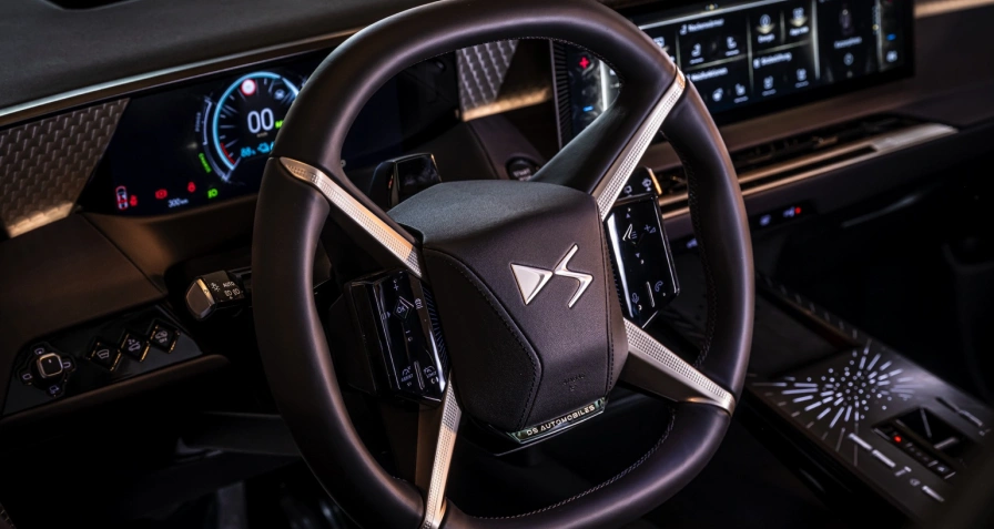DS Automobiles N°7 FWD