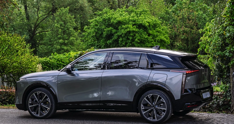 DS Automobiles N°7 FWD