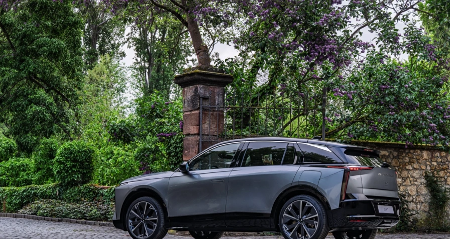 DS Automobiles N°7 AWD Long Range