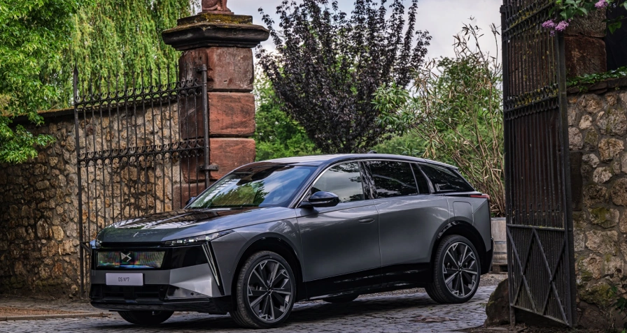DS Automobiles N°7 AWD Long Range